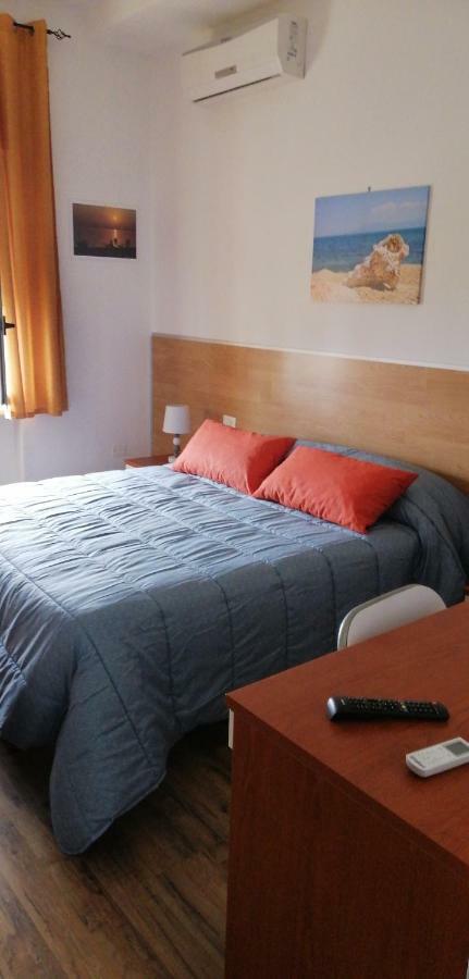 Altamarea Bed & Breakfast *